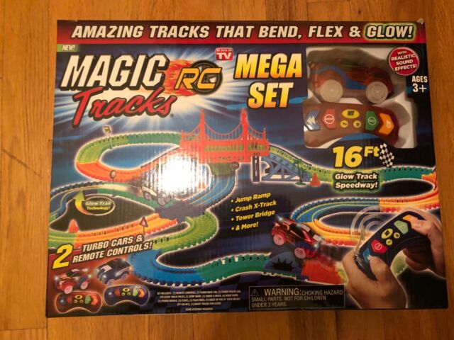 Magic Tracks RC Racer Mega Set inkl. 2 Autos Rennbahn leuchtet Auto Spielzeug Kind Indoor Zuhause Deheimu Geschenk Kind Junge Weihnachten Baby & Kind