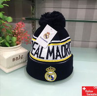 Real Madrid FC Team Beanie Mtze Winter Bommelmtze Spanien Fan La Liga